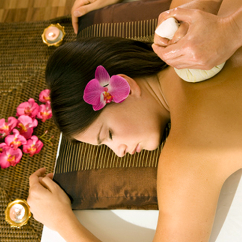 Abhyanga with Swedanam | Ayurvedic Body oil massage